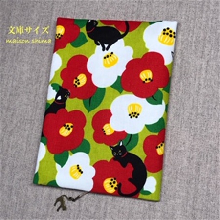 布製ブックカバー 文庫サイズ 椿と黒猫 ライトグリーン ボーイズラブ専門販売サイト コミコミスタジオ