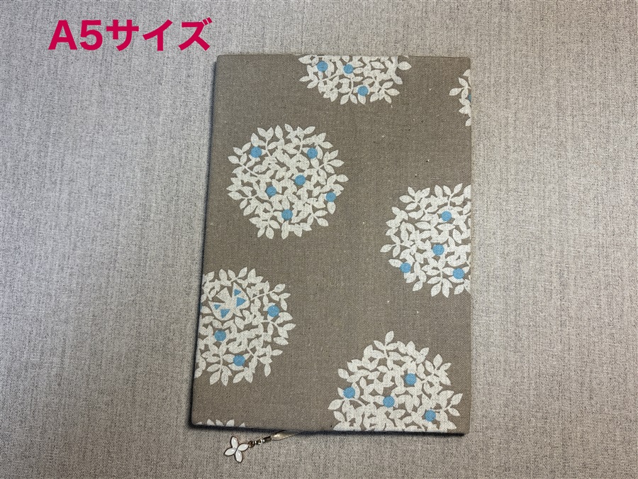 【同人グッズ】布製ブックカバー Ａ５サイズ「リーフと水玉(ベージュ)」